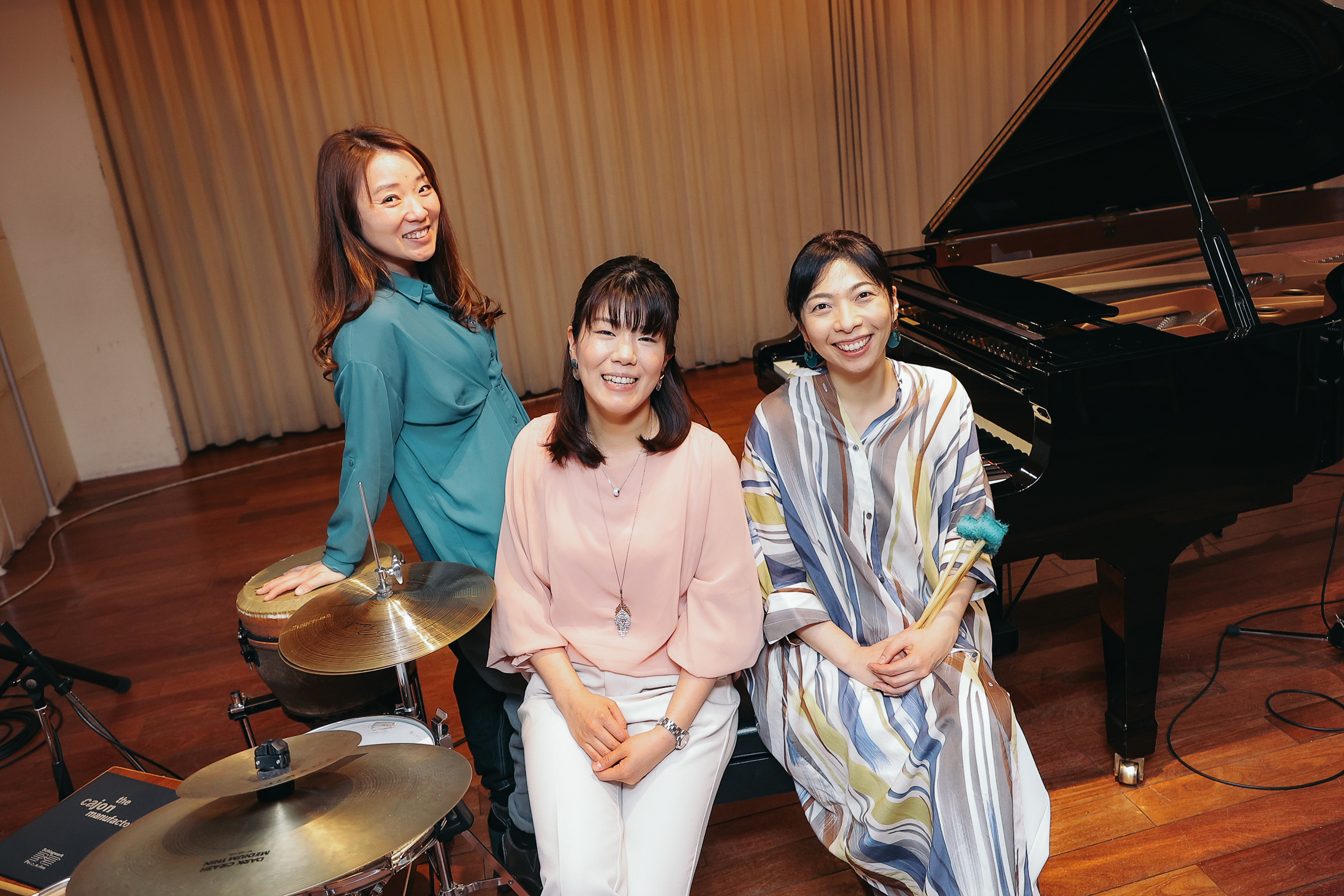 Magnolia 山本玲子、柳原由佳、相川瞳